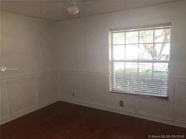 Lakes Of The Meadow, 14739 SW 54th Ter, Kendall West, Florida 33185, image 2