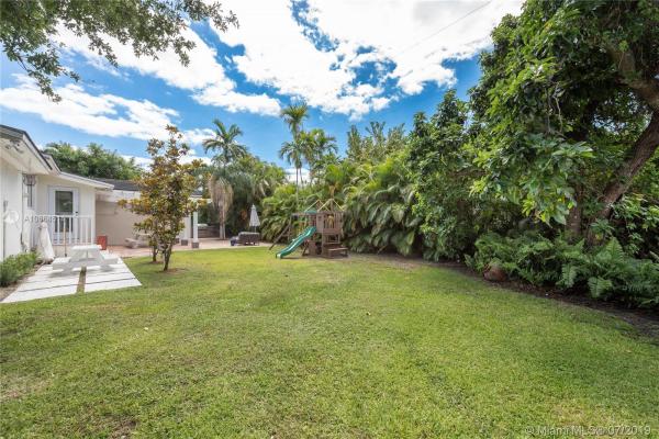Coral Gables Country Club, 1540 Palancia Ave, Coral Gables, Florida 33146, image 2