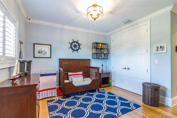 Tropical Isle Homes, 315 Woodcrest Rd, Key Biscayne, Florida 33149, image 2