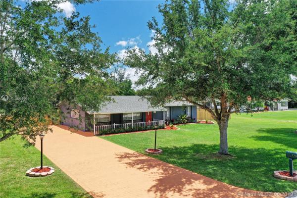 Country Acres, 5700 SW 188th Ave, Southwest Ranches, Florida 33332, image 2