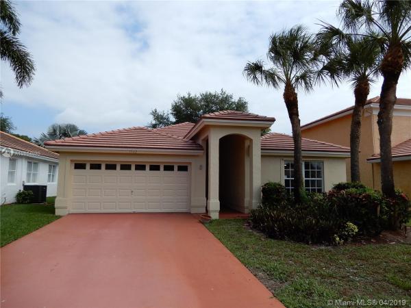 Lakefield North, 1562 S Club Dr, Wellington, Florida 33414, image 2