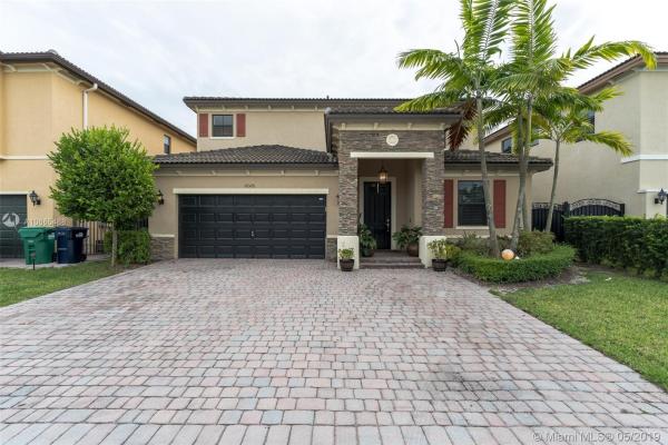 Interlaken, 16576 SW 43rd St, Kendale Lakes, Florida 33185, image 2