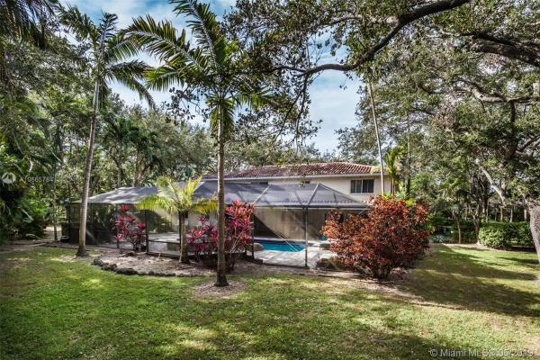 Avocado Land, 10021 SW 63rd Ave, Pinecrest, Florida 33156, image 2