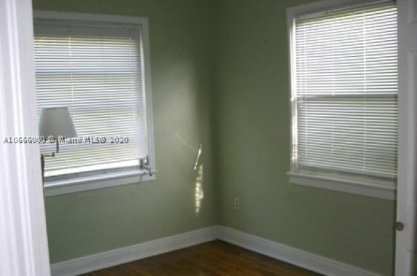 460 NE 110th St, Unincorporated Dade County, Florida 33161, image 3