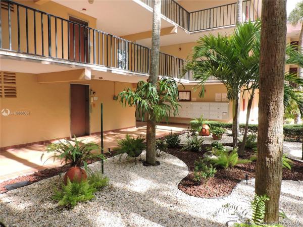 Gardens Of Kendall South, 10865 SW 112th Ave #106, Kendall, Florida 33176, image 2