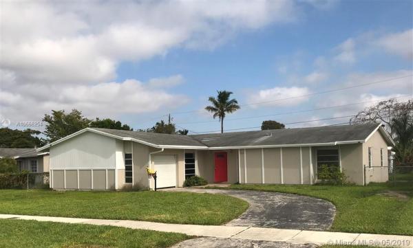 Bel Aire, 9907 SW 194th St, Cutler Bay, Florida 33157, image 2