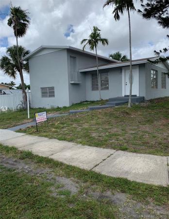 New England Village, 3800 NW 185th Ter, Miami Gardens, Florida 33055, image 2
