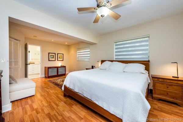 Tropical Isle Homes, 217 Buttonwood Dr, Key Biscayne, Florida 33149, image 2