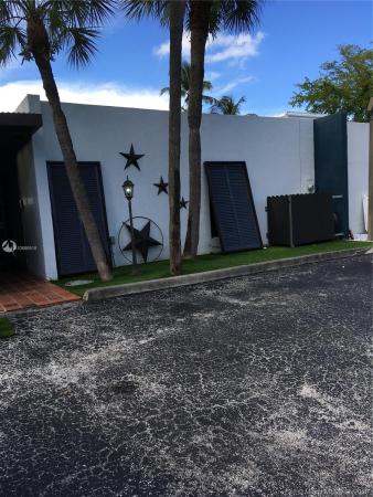 Windmill Gate, 16426 Briar Patch Pl, Miami Lakes, Florida 33014, image 2