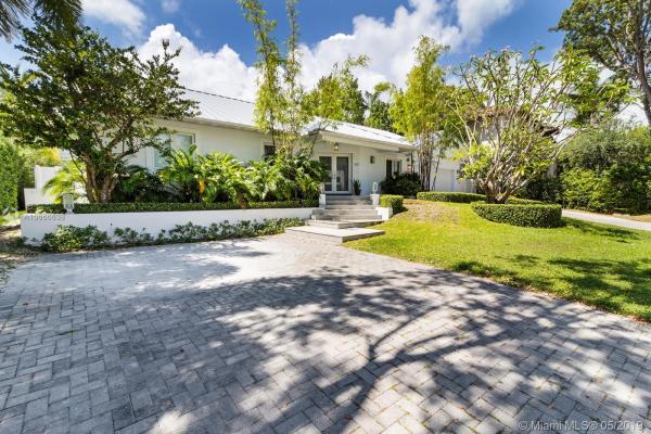 Tropical Isle Homes, 160 Buttonwood Dr, Key Biscayne, Florida 33149, image 2