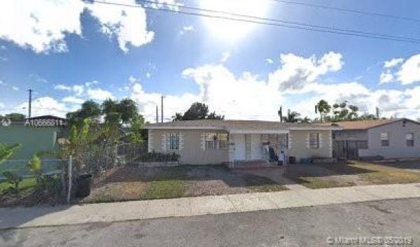 Coral Bay Manor, 117 NW 17th St, Florida City, Florida 33034, image 2