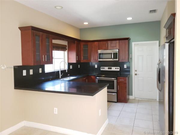 Cristys Homestead, 1360 NE 41st Pl, Homestead, Florida 33033, image 2