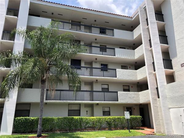 Caribbean Springs Village, 10315 NW 9th St Cir #104-14, Fountainebleau, Florida 33172, image 2