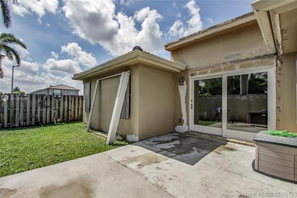Shoma Homes, 16468 SW 95th Ln, The Hammocks, Florida 33196, image 2