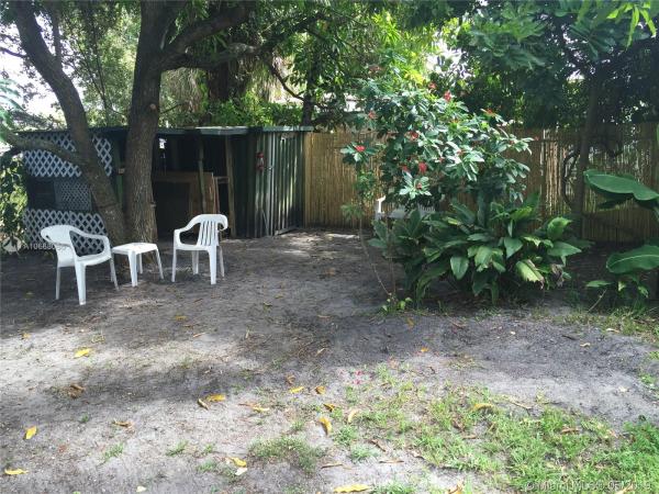 Beverly Park, 533 S 63rd Ave, Hollywood, Florida 33023, image 2