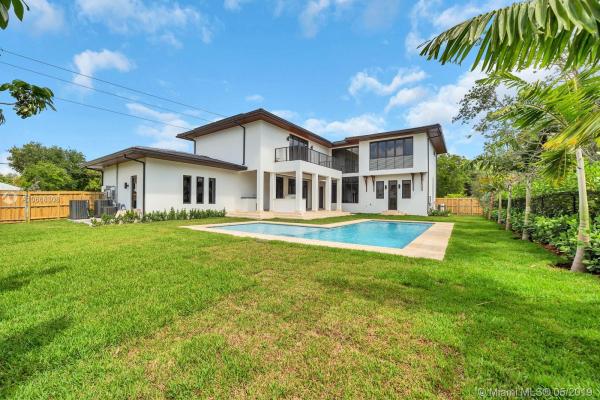 Palm Miami Heights, 6150 SW 80th St, South Miami, Florida 33143, image 2