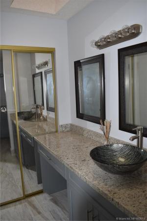 Shenandoah, 601 Lexington Ave, Davie, Florida 33325, image 2