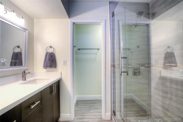 Windmill Gate, 6390 Milk Wagon Ln #6390, Miami Lakes, Florida 33014, image 2