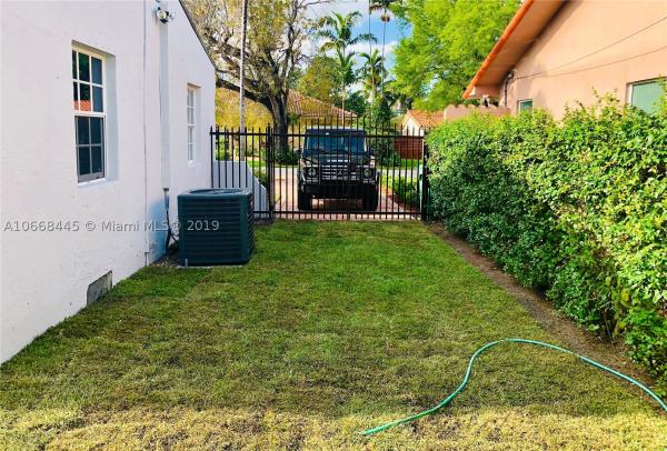 4350 SW 11th St, Unincorporated Dade County, Florida 33134, image 3