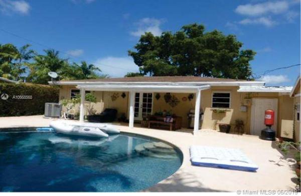 South Coral Homes, 9371 Martinique Dr, Cutler Bay, Florida 33189, image 2