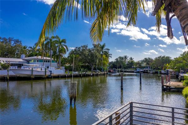 Marea Collection, 7725 NE 8th Ave, Miami, Florida 33138, image 2