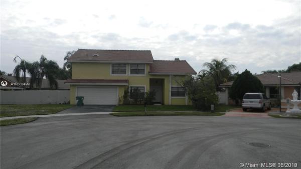 Country Lake Manors, 20025 NW 63rd Pl, Country Club, Florida 33015, image 2