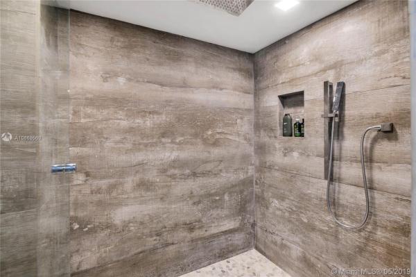 Venetia, 555 NE 15th St #T1, Miami, Florida 33132, image 2