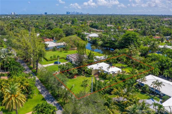 Biscayne Park Estates, 12022 Griffing Blvd, Biscayne Park, Florida 33161, image 2