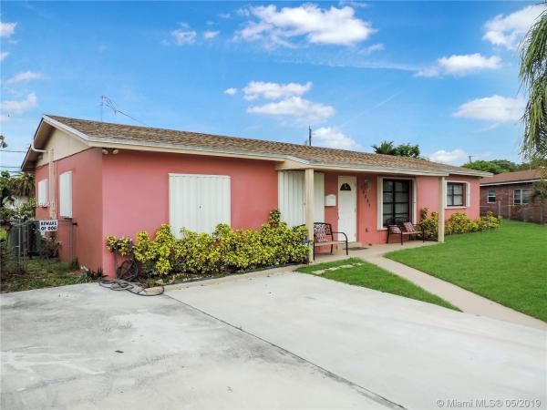 Fairway Plaza, 16251 SW 104th Ct, Palmetto Estates, Florida 33157, image 2