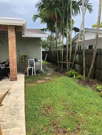 Bel Aire, 9535 SW 188th Ter, Cutler Bay, Florida 33157, image 2