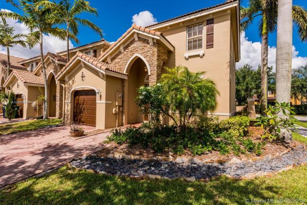 Catalina Isles, 928 SW 153rd Ct, Palmetto Estates, Florida 33194, image 2