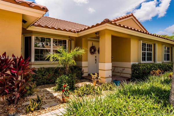 River Bend, 15020 SW 153rd Pl, Country Walk, Florida 33196, image 2