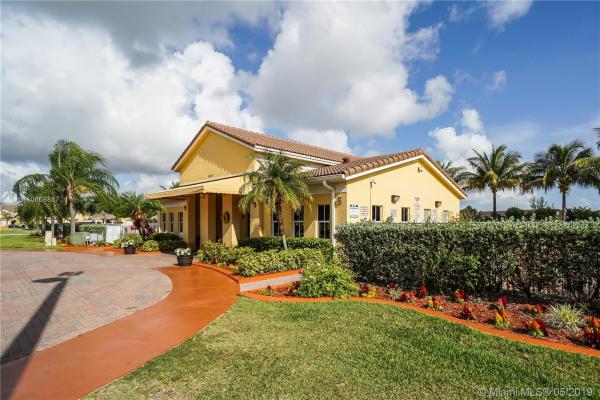 Shoma Townhomes At Keys Cove, 2712 SE 15th Pl #148, Homestead, Florida 33035, image 2