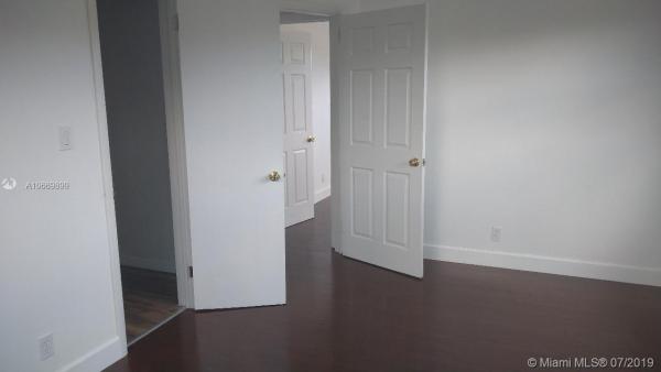West Palm Beach No HOA, 4946 Vilma Ln, West Palm Beach, Florida 33417, image 2