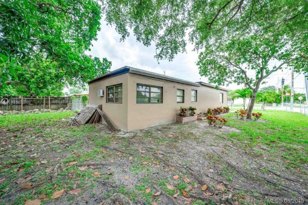 North Miami Beach No HOA, 15881 NE 14th Ave, North Miami Beach, Florida 33162, image 2