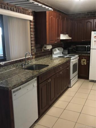 San Sebastian Townhouses, 4849 SW 136th Pl 0, Kendale Lakes, Florida 33175, image 2