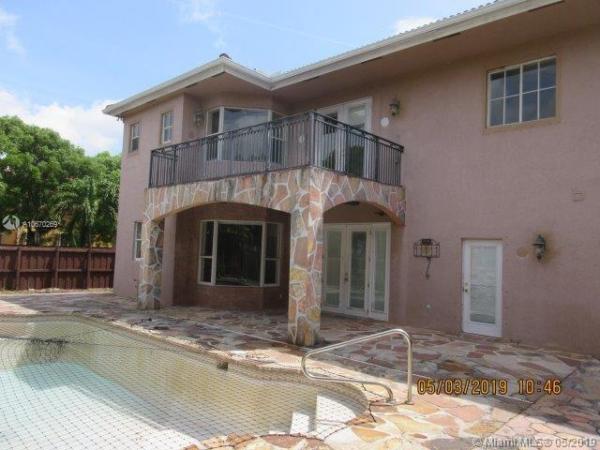 Hammocks Gardens, 11664 SW 152nd Pl, The Hammocks, Florida 33196, image 2