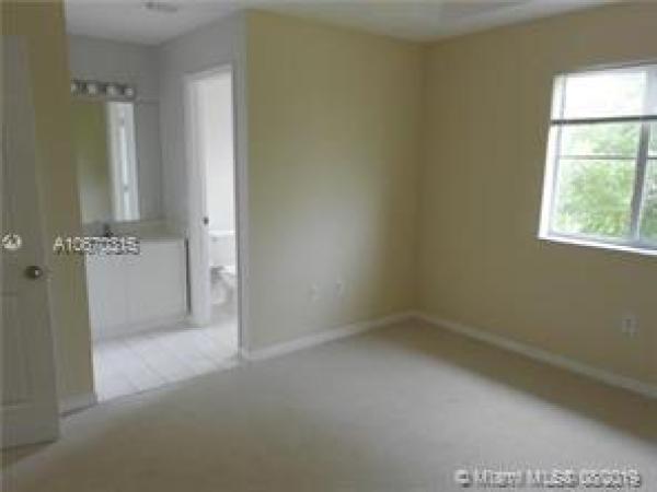 Venetia Groves, 1680 SE 30th St #1680, Homestead, Florida 33035, image 2