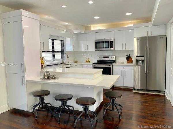 Sunset Park Lake Villas, 7805 SW 102nd Pl, Kendall, Florida 33173, image 2