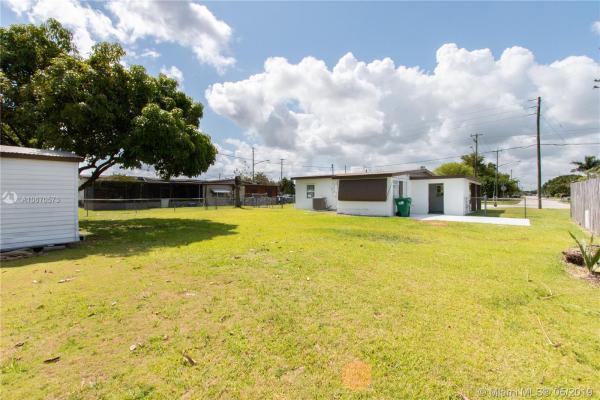 381 NE 11th St, Unincorporated Dade County, Florida 33030, image 2