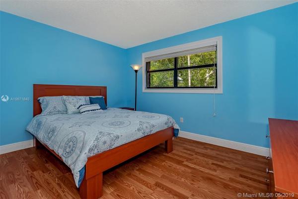 Townhomes Of La Jolla, 9111 SW 113th Place Cir W 0, Kendall, Florida 33176, image 2