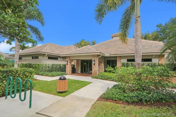 3015 Canterbury Dr, Boca Raton, Florida 33434, image 2