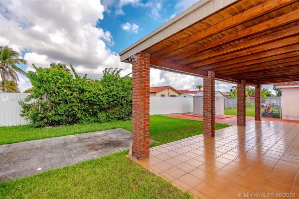 1562 SW 137th Ct, Unincorporated Dade County, Florida 33184, image 2