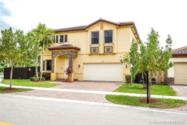Capri At Oasis, 2756 Ne 2nd Dr, Homestead, Florida 33033, image 2