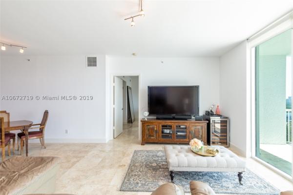 One Fifty One At Biscayne, 14951 Royal Oaks Ln #2208, North Miami, Florida 33181, image 2