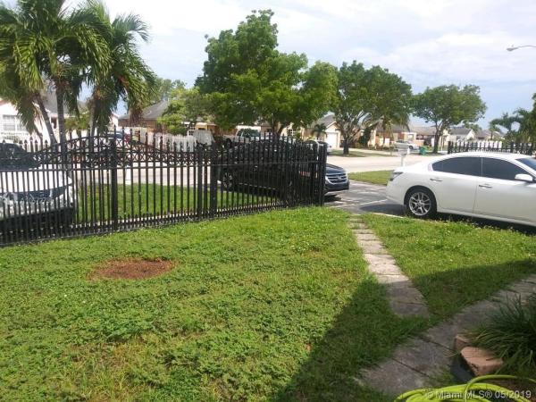 Leslie Patio Homes, Miami Gardens, Florida 33056, image 2