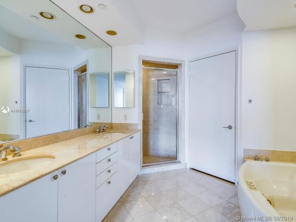 Club Tower, 785 Crandon Blvd #1102, Key Biscayne, Florida 33149, image 2