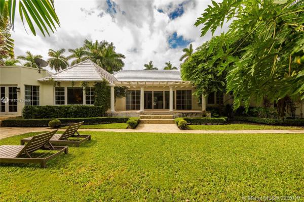 Sunset Islands, 2525 Sunset Dr, Miami Beach, Florida 33140, image 2