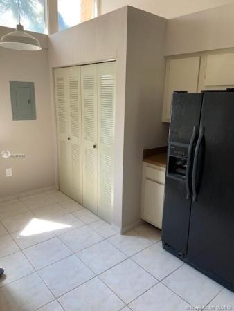 Briar Bay Townhouse Estates, 13112 SW 93rd Pl, Kendall, Florida 33176, image 2