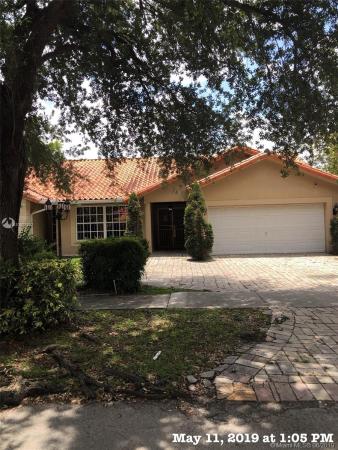Royal Lakes, 8564 NW 165th Ter, Miami Lakes, Florida 33016, image 2